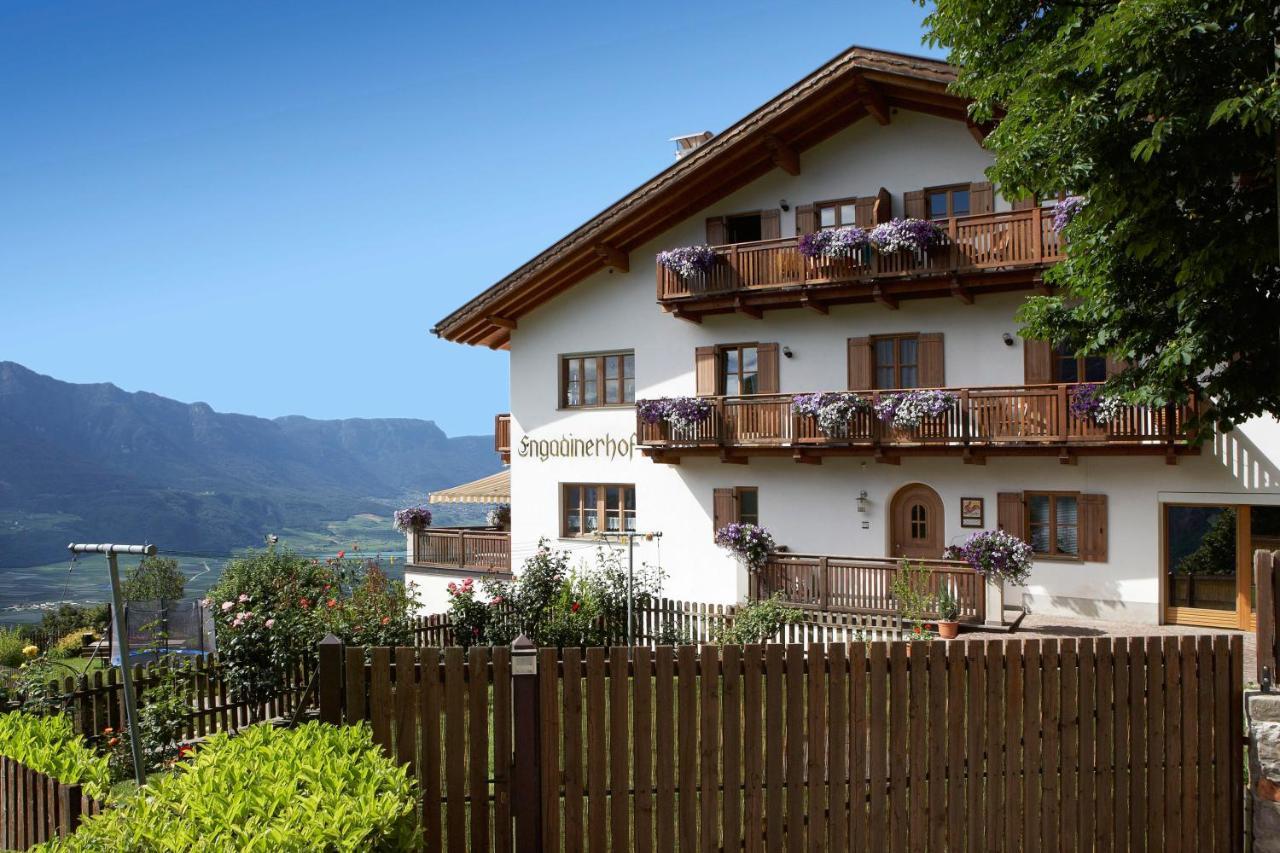 Engadiner Apartments & Wines Montagna Exteriör bild
